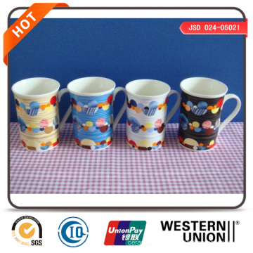 Taza promocional de la porcelana con cualquier pintura